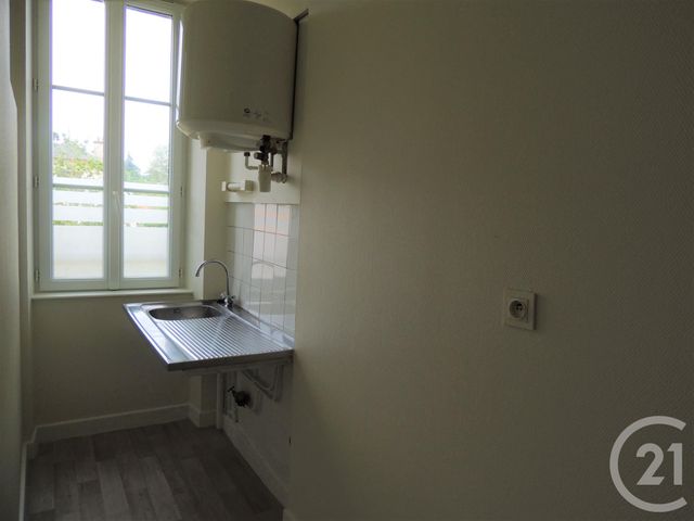 Appartement à louer - 2 pièces - 24.55 m2 - REDON - 35 - BRETAGNE - Century 21 L'Immobilière De L'Ouest Appartement à louer - 2 pièces - 24.55 m2 - REDON - 35 - BRETAGNE - Century 21 L'Immobilière De L'Ouest