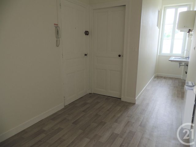 Appartement à louer - 2 pièces - 24.55 m2 - REDON - 35 - BRETAGNE - Century 21 L'Immobilière De L'Ouest Appartement à louer - 2 pièces - 24.55 m2 - REDON - 35 - BRETAGNE - Century 21 L'Immobilière De L'Ouest