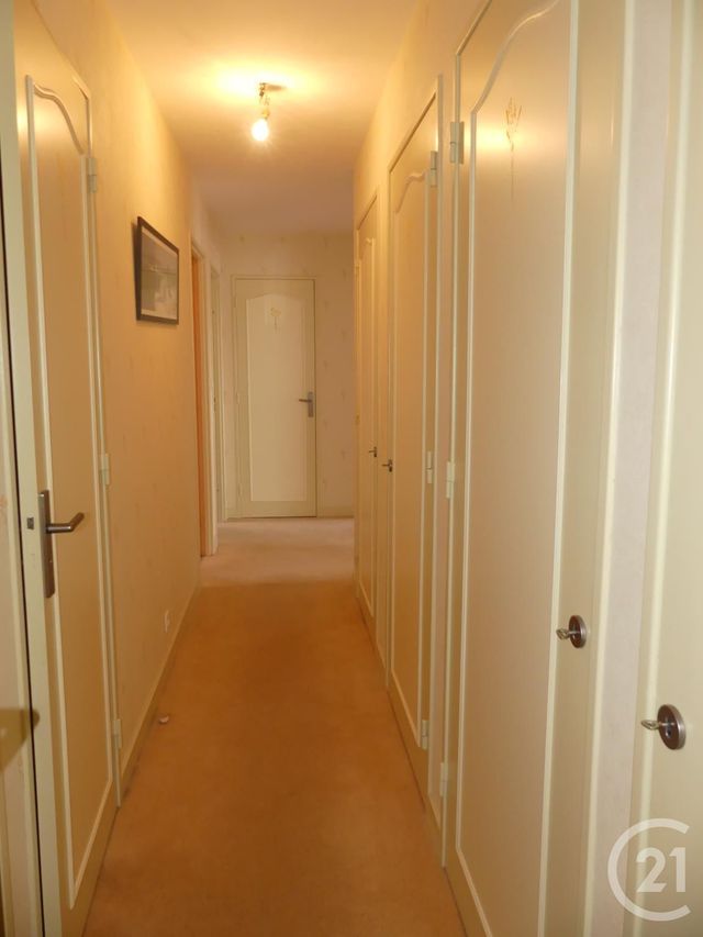 Appartement T4 à vendre - 4 pièces - 108.0 m2 - REDON - 35 - BRETAGNE - Century 21 L'Immobilière De L'Ouest Appartement T4 à vendre - 4 pièces - 108.0 m2 - REDON - 35 - BRETAGNE - Century 21 L'Immobilière De L'Ouest