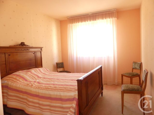 Appartement T4 à vendre - 4 pièces - 108.0 m2 - REDON - 35 - BRETAGNE - Century 21 L'Immobilière De L'Ouest Appartement T4 à vendre - 4 pièces - 108.0 m2 - REDON - 35 - BRETAGNE - Century 21 L'Immobilière De L'Ouest
