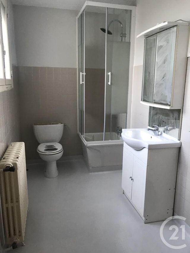 Appartement T3 à louer - 4 pièces - 84.51 m2 - ST NICOLAS DE REDON - 44 - PAYS-DE-LOIRE - Century 21 L'Immobilière De L'Ouest Appartement T3 à louer - 4 pièces - 84.51 m2 - ST NICOLAS DE REDON - 44 - PAYS-DE-LOIRE - Century 21 L'Immobilière De L'Ouest