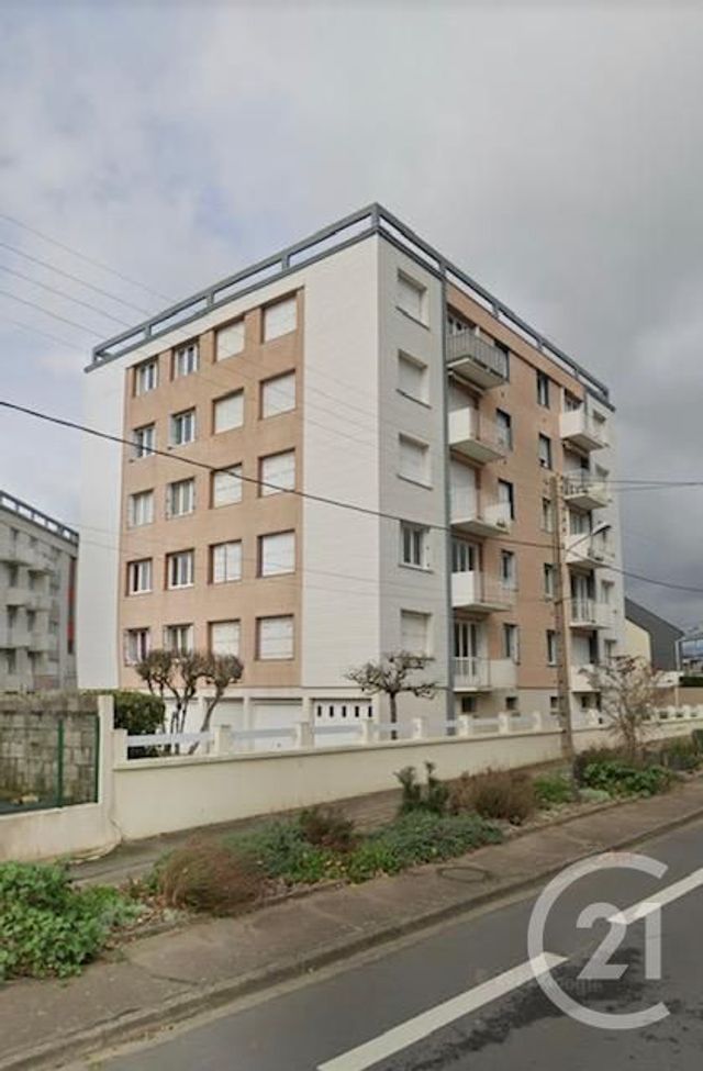 Appartement F3 à vendre - 3 pièces - 70.62 m2 - REDON - 35 - BRETAGNE - Century 21 L'Immobilière De L'Ouest Appartement F3 à vendre - 3 pièces - 70.62 m2 - REDON - 35 - BRETAGNE - Century 21 L'Immobilière De L'Ouest