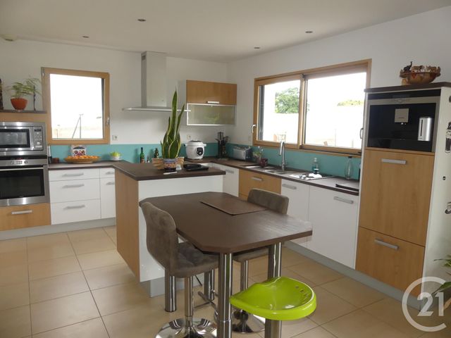 Afficher la photo en grand maison à vendre - 8 pièces - 239.01 m2 - PEILLAC - 56 - BRETAGNE - Century 21 L'Immobilière De L'Ouest