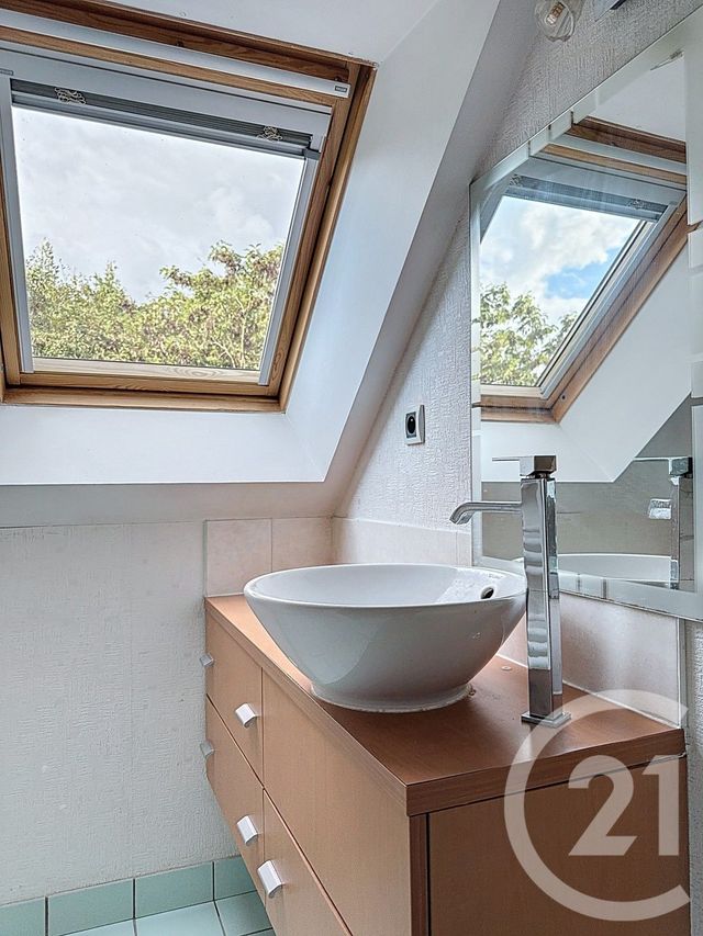 Appartement T4 à vendre - 4 pièces - 78.27 m2 - REDON - 35 - BRETAGNE - Century 21 L'Immobilière De L'Ouest