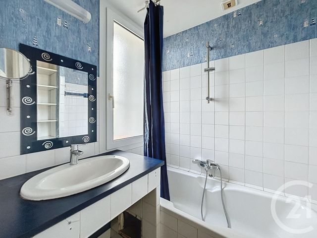 Afficher la photo en grand Appartement F4 à louer - 4 pièces - 86.88 m2 - REDON - 35 - BRETAGNE - Century 21 L'Immobilière De L'Ouest