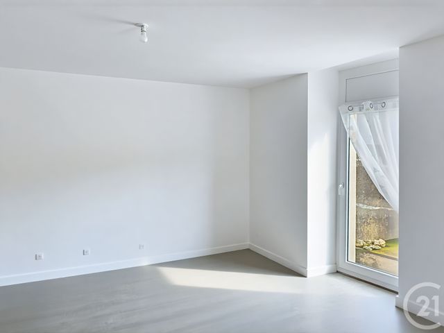 Appartement T3 à louer - 3 pièces - 60.29 m2 - REDON - 35 - BRETAGNE - Century 21 L'Immobilière De L'Ouest