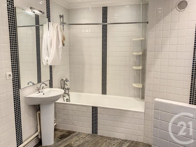 Appartement T2 à louer - 2 pièces - 49.65 m2 - REDON - 35 - BRETAGNE - Century 21 L'Immobilière De L'Ouest