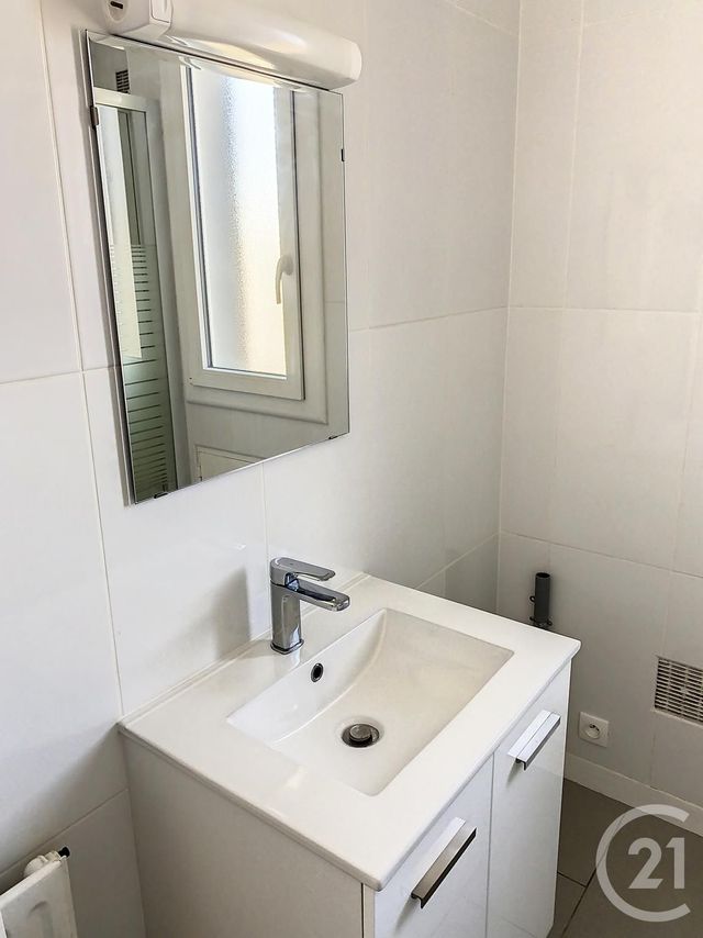Appartement T2 à louer - 2 pièces - 33.12 m2 - ALLAIRE - 56 - BRETAGNE - Century 21 L'Immobilière De L'Ouest