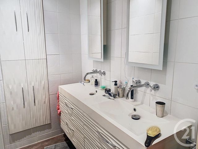 Appartement T5 à vendre - 6 pièces - 161.5 m2 - REDON - 35 - BRETAGNE - Century 21 L'Immobilière De L'Ouest