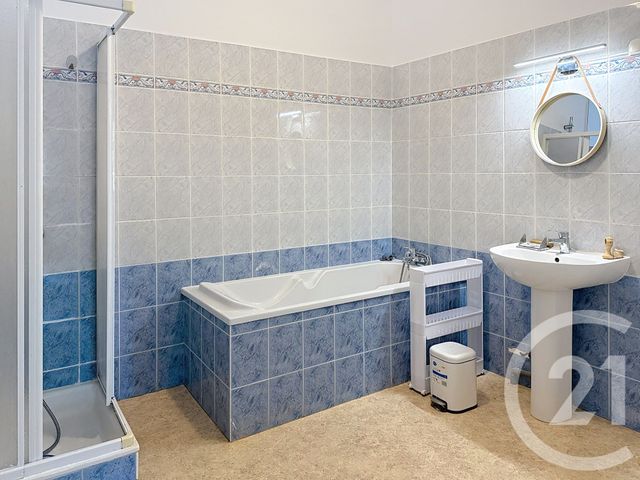 Appartement T4 à louer - 3 pièces - 99.15 m2 - AVESSAC - 44 - PAYS-DE-LOIRE - Century 21 L'Immobilière De L'Ouest