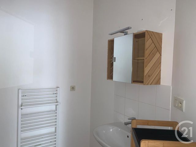 Appartement T2 à louer - 2 pièces - 37.4 m2 - REDON - 35 - BRETAGNE - Century 21 L'Immobilière De L'Ouest