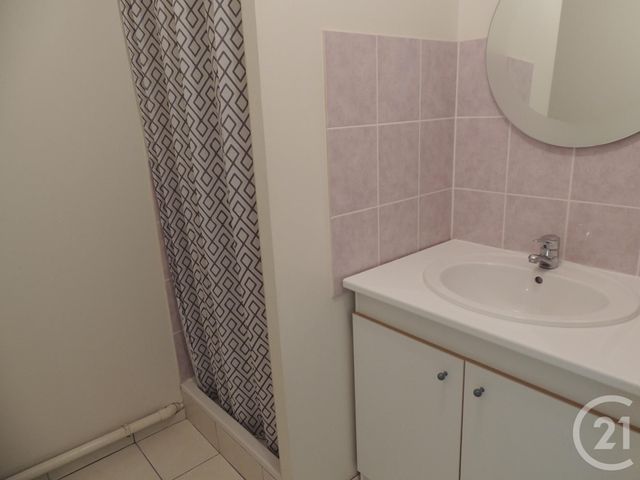 Appartement F3 à louer - 4 pièces - 70.1 m2 - REDON - 35 - BRETAGNE - Century 21 L'Immobilière De L'Ouest