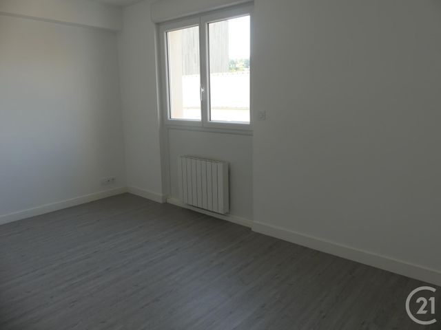 Appartement T2 à louer - 3 pièces - 62.61 m2 - REDON - 35 - BRETAGNE - Century 21 L'Immobilière De L'Ouest