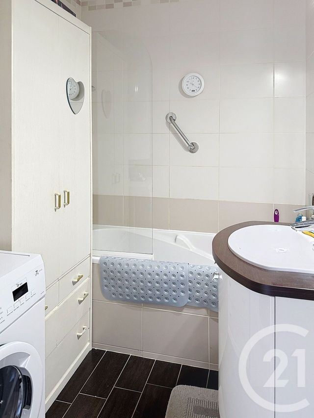 Appartement F2 à louer - 2 pièces - 53.0 m2 - REDON - 35 - BRETAGNE - Century 21 L'Immobilière De L'Ouest