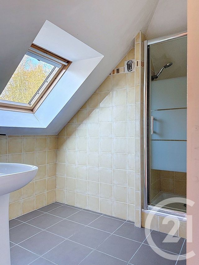 Appartement Duplex à vendre - 5 pièces - 79.83 m2 - REDON - 35 - BRETAGNE - Century 21 L'Immobilière De L'Ouest