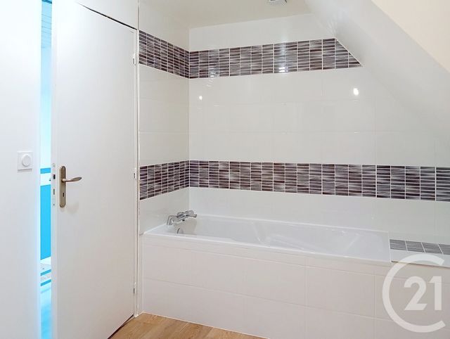 maison à vendre - 5 pièces - 151.15 m2 - PLESSE - 44 - PAYS-DE-LOIRE - Century 21 L'Immobilière De L'Ouest