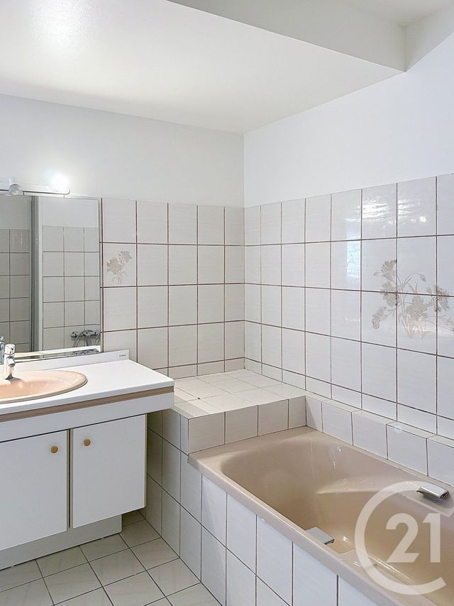 maison à louer - 5 pièces - 121.19 m2 - ST MARTIN SUR OUST - 56 - BRETAGNE - Century 21 L'Immobilière De L'Ouest