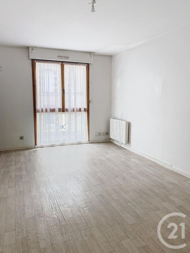 Appartement F2 à louer - 2 pièces - 47.9 m2 - REDON - 35 - BRETAGNE - Century 21 L'Immobilière De L'Ouest