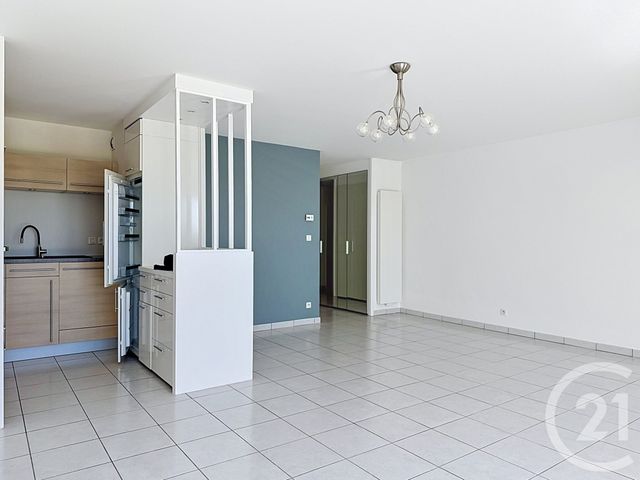 Appartement T3 à louer - 3 pièces - 81.75 m2 - REDON - 35 - BRETAGNE - Century 21 L'Immobilière De L'Ouest