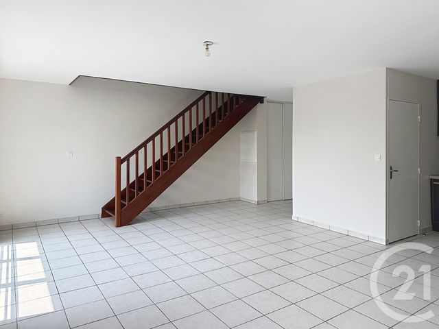 Appartement Duplex à louer - 5 pièces - 81.86 m2 - REDON - 35 - BRETAGNE - Century 21 L'Immobilière De L'Ouest
