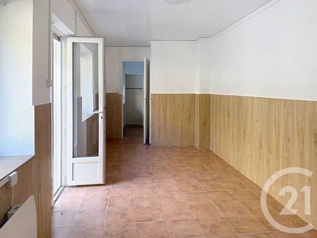 Appartement T2 à louer - 2 pièces - 37.15 m2 - ST NICOLAS DE REDON - 44 - PAYS-DE-LOIRE - Century 21 L'Immobilière De L'Ouest