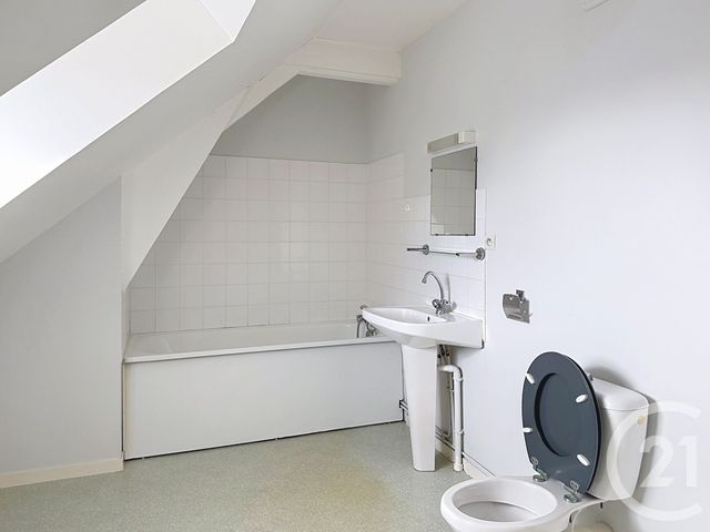 Appartement F2 à louer - 2 pièces - 52.42 m2 - REDON - 35 - BRETAGNE - Century 21 L'Immobilière De L'Ouest