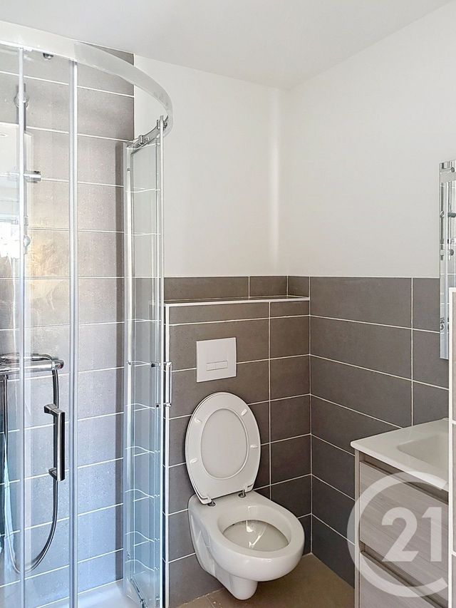 Appartement T3 à louer - 3 pièces - 43.0 m2 - SIXT SUR AFF - 35 - BRETAGNE - Century 21 L'Immobilière De L'Ouest
