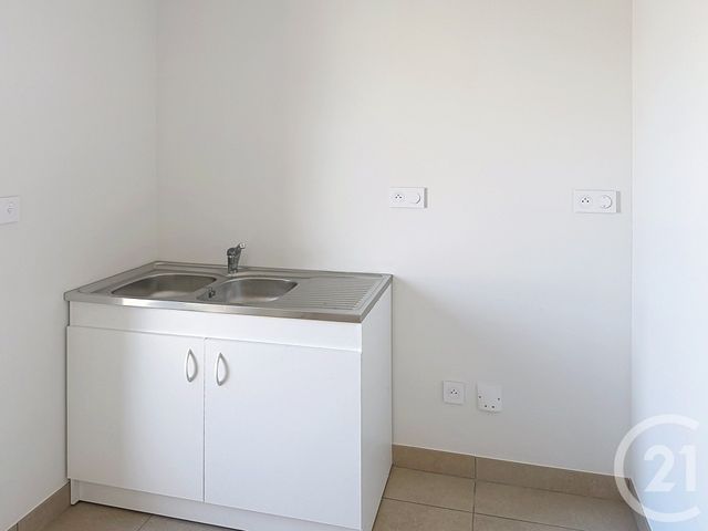 Appartement T3 à louer - 3 pièces - 43.0 m2 - SIXT SUR AFF - 35 - BRETAGNE - Century 21 L'Immobilière De L'Ouest