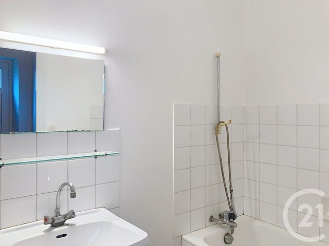 Appartement T3 à louer - 3 pièces - 76.38 m2 - ST NICOLAS DE REDON - 44 - PAYS-DE-LOIRE - Century 21 L'Immobilière De L'Ouest