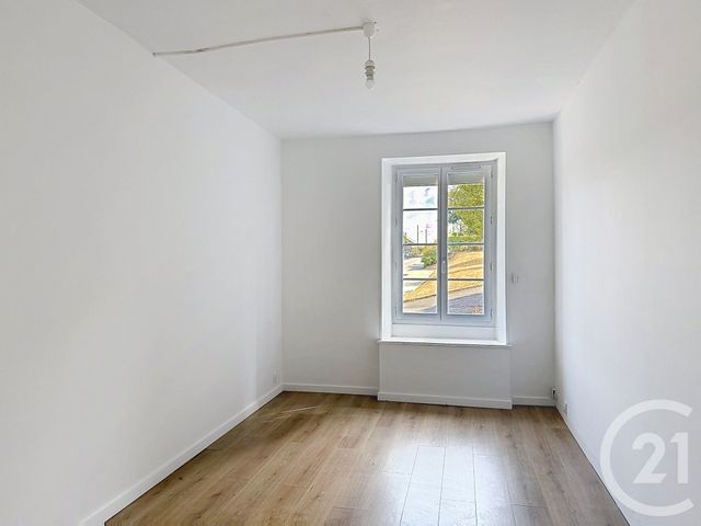 Appartement T4 à louer - 4 pièces - 96.87 m2 - ST NICOLAS DE REDON - 44 - PAYS-DE-LOIRE - Century 21 L'Immobilière De L'Ouest