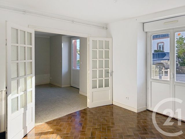maison à louer - 5 pièces - 77.05 m2 - PLESSE - 44 - PAYS-DE-LOIRE - Century 21 L'Immobilière De L'Ouest